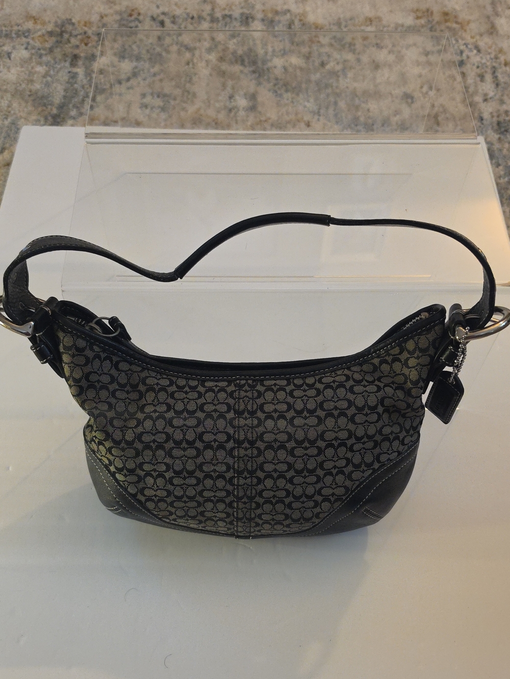 Coach Vintage Soho Jacquard Hobo Y2K Shoulder Bag. G042-5351. 2004